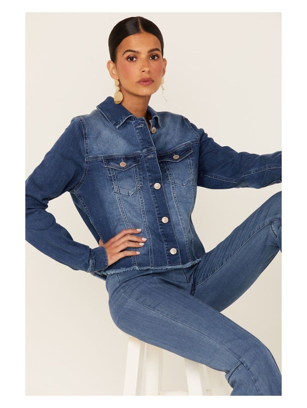 SHYANNE WOMEN'S CALI MEDIUM WASH FRAY HEM BUTTON DOWN CROP DENIM JACKET